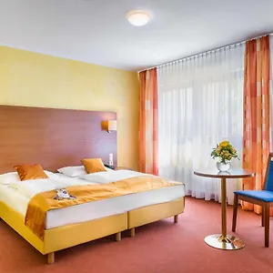 rega-stuttgart.stuttgart-hotel.com/
