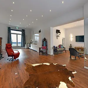  Gasthof Bananas Hotel And Guesthouse Berlin